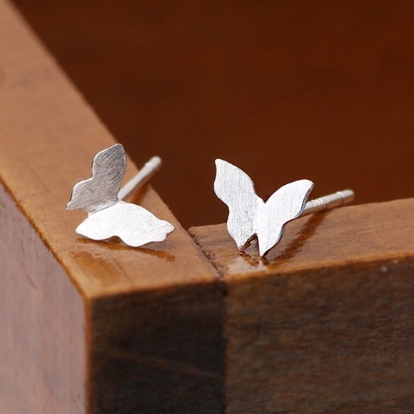 NEW!💙💎🦋BUTTERFLIES!🦋💎💙SILVER PLATED! LOVELY! - Picture 6 of 8